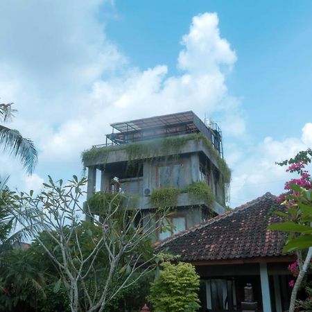 Ohmmstay - Rumah Pendopo Tanjungtirto Εξωτερικό φωτογραφία